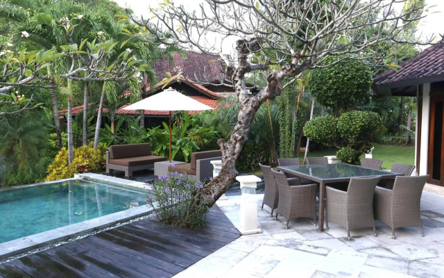 Urbanest Inn Villa