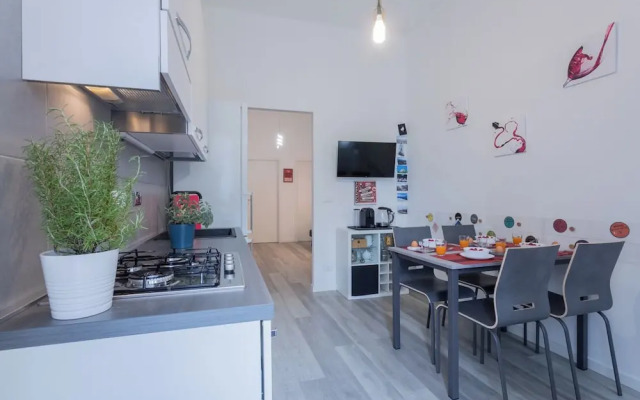 Sulla via del treno by Wonderful Italy