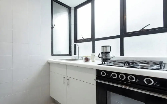 Roma Stay - 2br, Parking -wifi- Sleeps 6 Guests