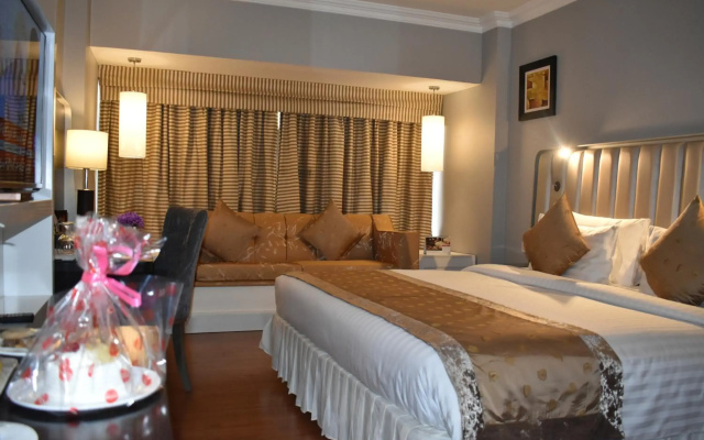 Ramada Plaza by Wyndham Karachi Airport Hotel
