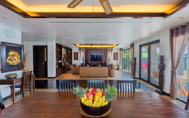 Spectacular Seaview Pool Villa Kalim 6