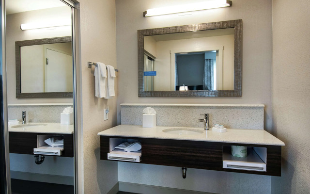 Hampton Inn & Suites Mission Viejo