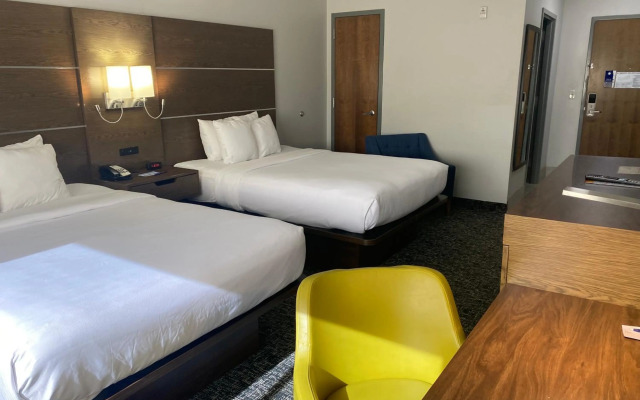 Comfort Inn and Suites Near Lake Guntersville