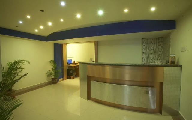 FabHotel Crescent Inn