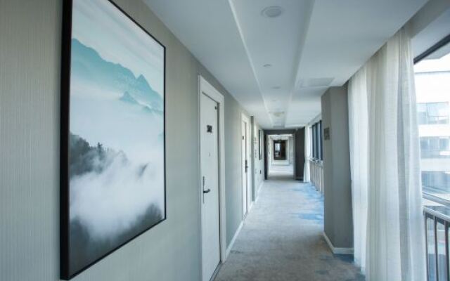 Hui Serviced Apartment