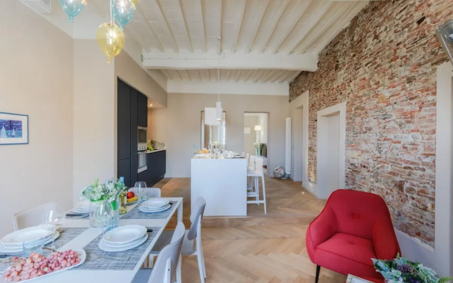 Casa Pino in Lucca With 2 Bedrooms and 2 Bathrooms