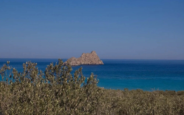 Stylish Villa, Private Pool, Large Garden, sea View, En-suite Bathrooms