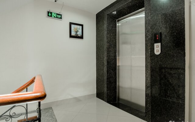 Silk Flower Hotel & Spa
