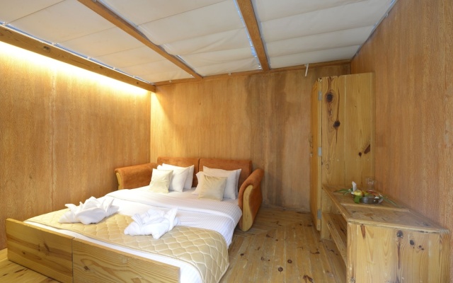 Gold Coins Club – Guest Rooms – Bangalore