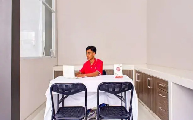 OYO 3394 Apm Residence Syariah