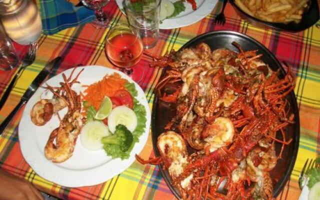 Sunset Bay Club & SeaSide Dive Resort