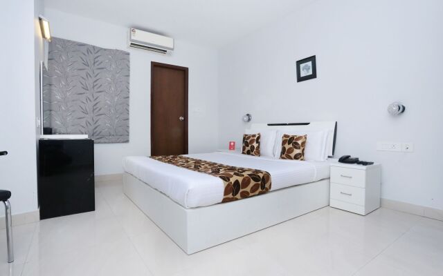 Capital O 10611 Hotel Malabar Illam