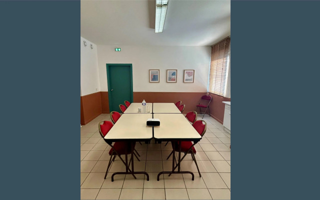 Kyriad Martigues Sud