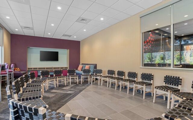 Tru by Hilton Gastonia