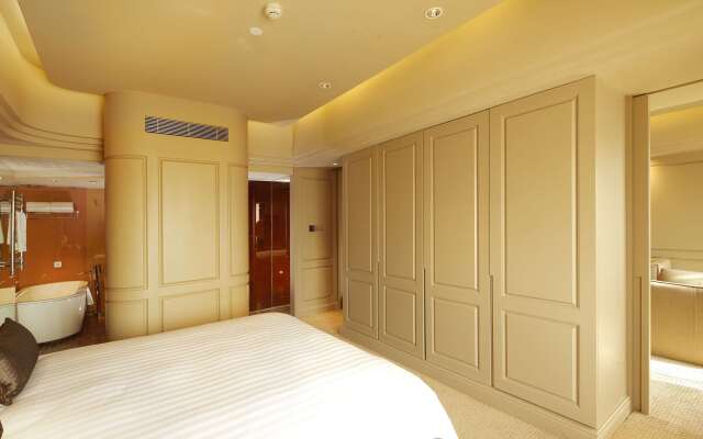 Elegant Hotel Shanghai Bund