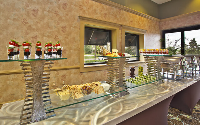 Crowne Plaza Lansing by IHG