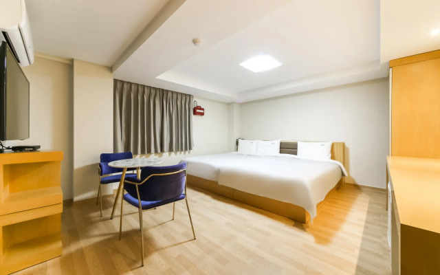 Geoje Win Hotel