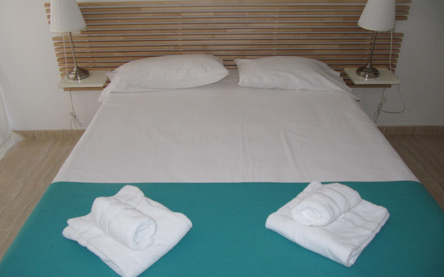 Life Apartments Alameda Colon
