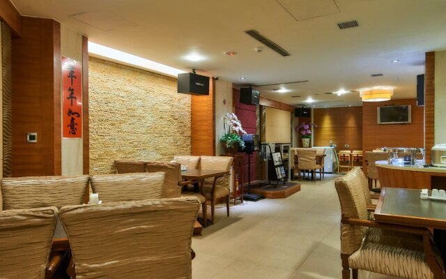 Rich Garden Hotel