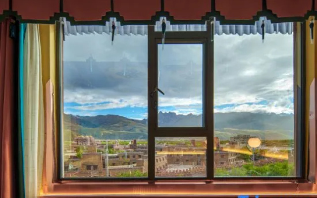 Gang Yongqu Boutique Hotel (Ganzi County Gesar King City) – Outside – Garze