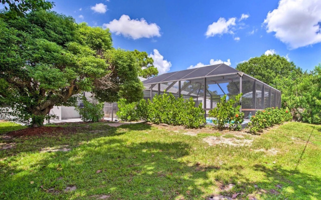 Bright Sebastian Home w/ Pool ~ 7 Mi to Beach!