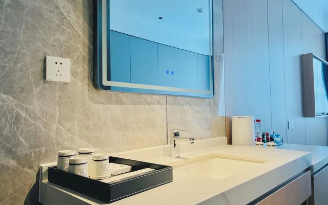 Dayin Hotel (Shanghai People's Square & Suzhou River Branch)