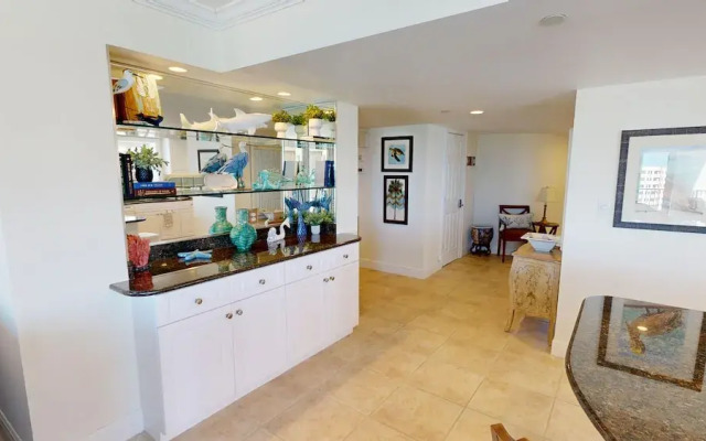 Inlet Reef 609 4 Bedroom Condo by RedAwning