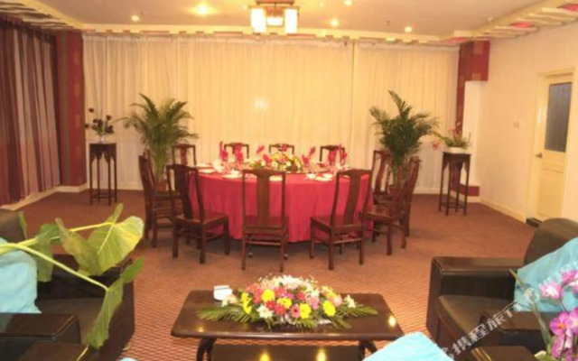 Shengquan Hot Spring Hotel