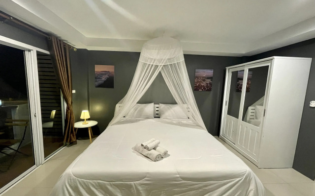 Be Rich Hotel