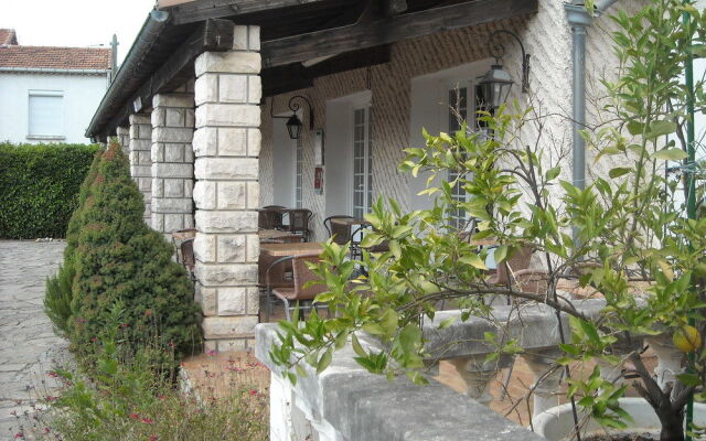 Hôtel L'Ecusson Alès