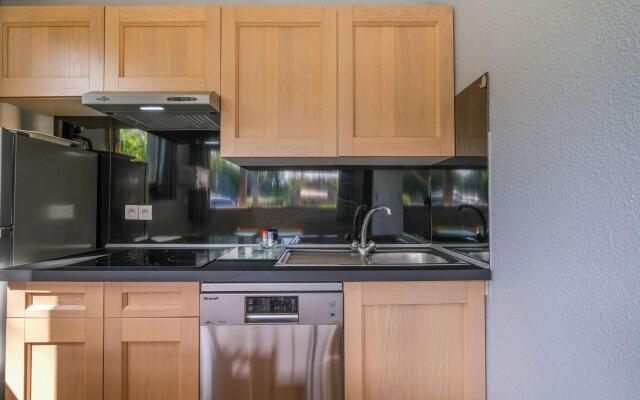 Snug Holiday Home in Signy le Petit with Private Terrace