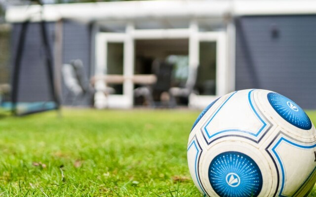 Secluded Bungalow in Laag-soeren With Garden