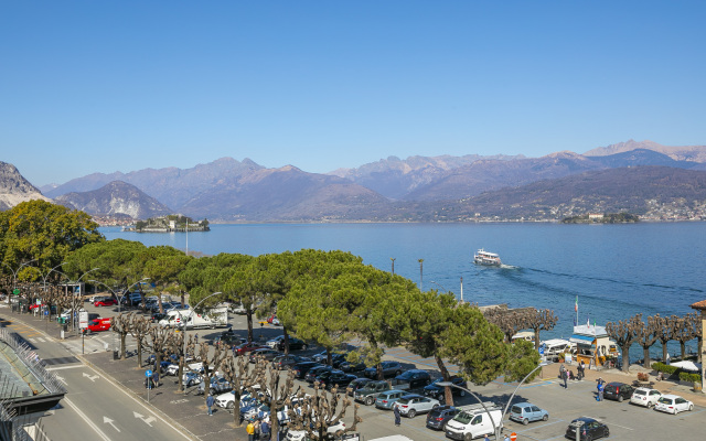 Rooftop On Stresa Lake View