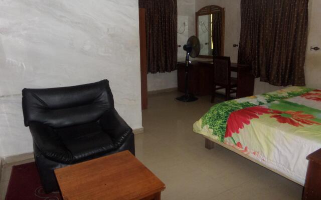Chinox Guest Inn