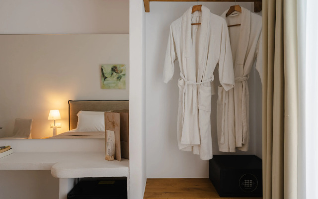 Mitos Suites