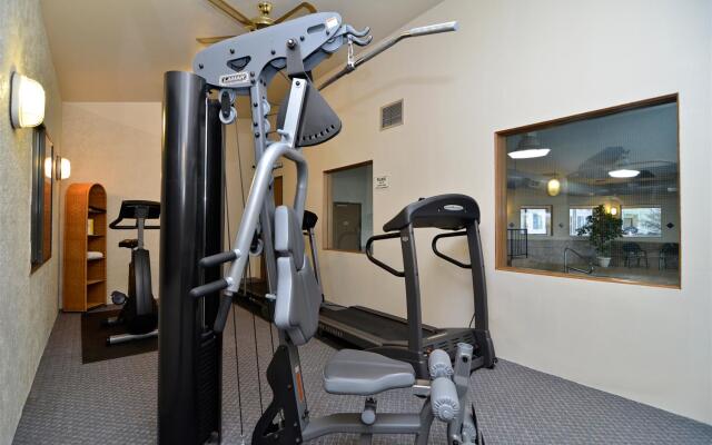 Best Western West Hills Inn