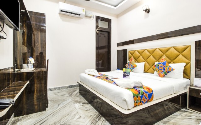 FabHotel Sant Homestay Golden Temple