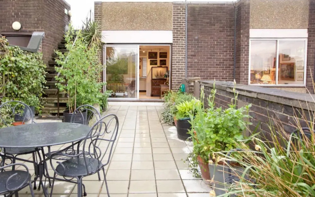 Beautiful 2bed Flat With Terrace in Battersea