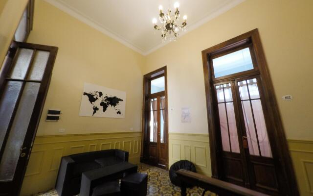 Sabatico Travelers Hostel & Guesthouse