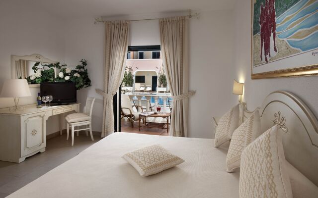 Cala Ginepro Hotel Resort