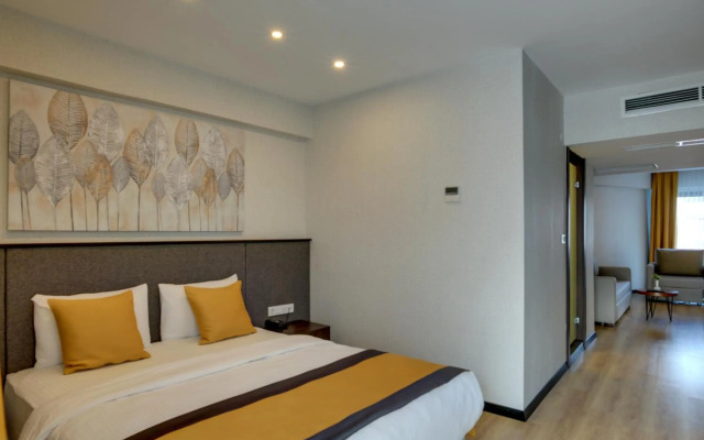 Leo suites Hotel