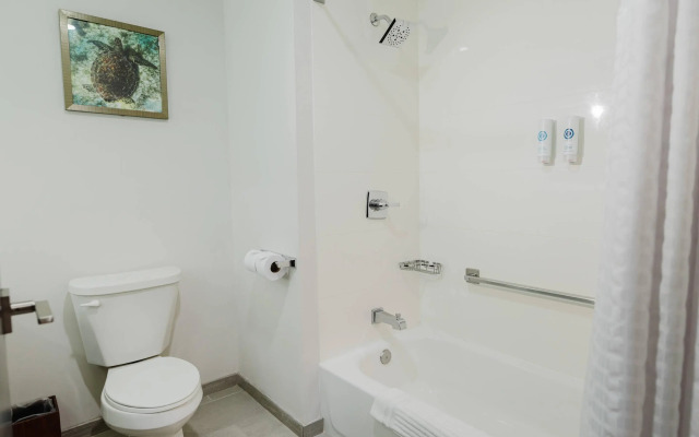 Comfort Inn & Suites Tobago