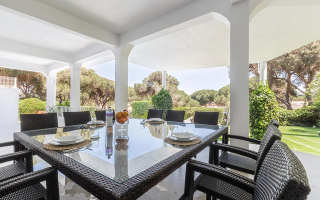 Vila Hibisco by Garvetur