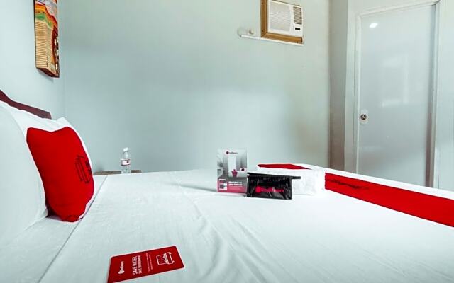 RedDoorz Plus @ Rizal Avenue Palawan