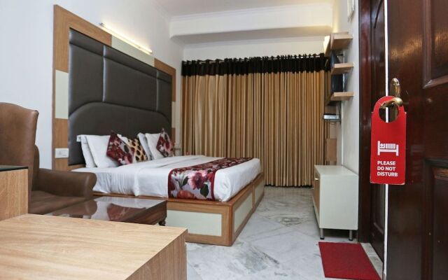 OYO 1879 Hotel Imperial Inn