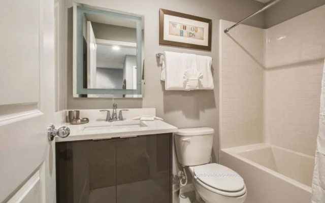 1203lr Beautiful Townhome Close TO Disney