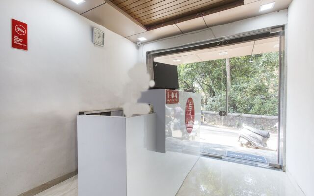OYO 10374 Hotel Swapnalok