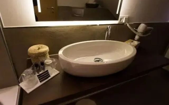 Hotel Parqeo Im A66