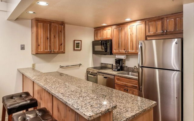 Stonebridge Condominiums