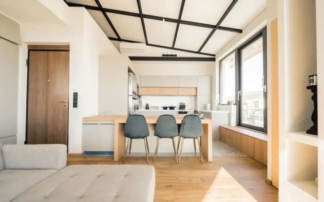 Sky Apartment in Dafni